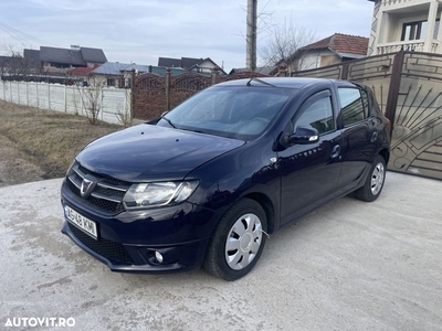 Dacia Sandero 1.2 16V 75 Laureate