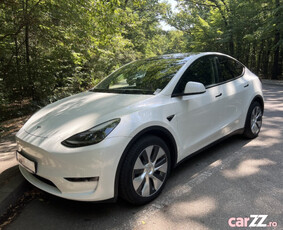 Tesla Model Y Long Range Dual Motor 4X4 2023