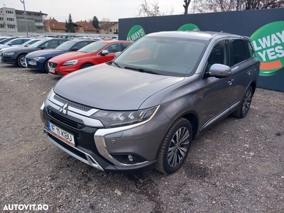 Mitsubishi Outlander 2.0L AS&G CVT Instyle