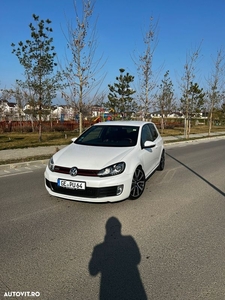 Volkswagen Golf 2.0 TSI GTI