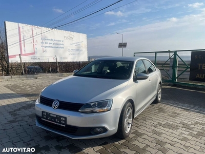 Volkswagen Jetta 1.6 TDI DPF Freestyle