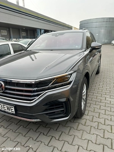 Volkswagen Touareg 3.0 V6 TDI 4Motion DPF Automatik R-Line