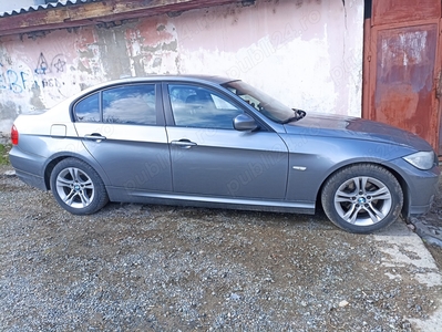 BMW Seria 3 318D 2011