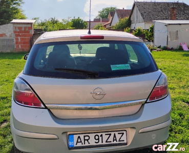 OPEL ASTRA an fabricație 2005