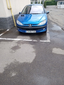 vând Peugeot 206