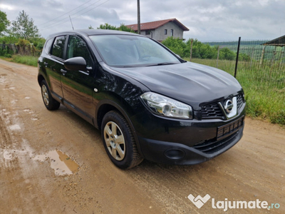 Nissan Qashqai + 2 2011