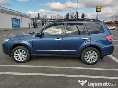 Subaru Forester benzină