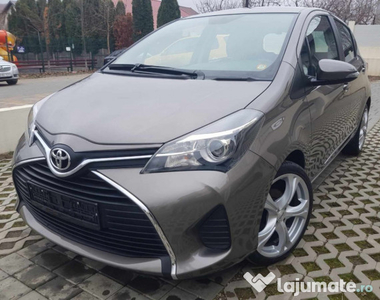 Toyota yaris 2016 benzina