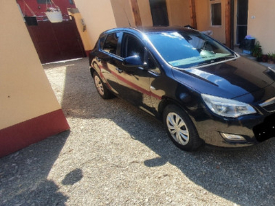 Opel astra j 2011