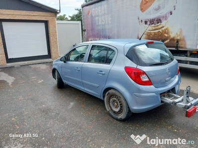 Opel corsa robotizata 1.2 l benzina