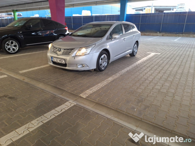 Toyota avensis 2.0d 2010