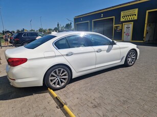 BMW Seria 5 520d AT