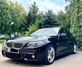 BMW Seria 5 525d xDrive AT