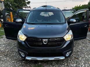 Dacia Lodgy 1.5 Blue dCi Stepway