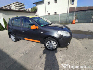 Dacia Sandero 2012 gpl