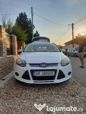 Ford Focus hatchback hidramat an 2011 km 124000 motor 2000