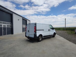 Opel vivaro 2012