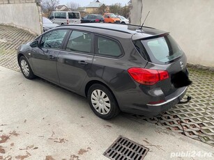 Vând Opel Astra J, motor 1.6 Diesel, an fabricație 2016, înmatriculată, stare bună de funcționare.