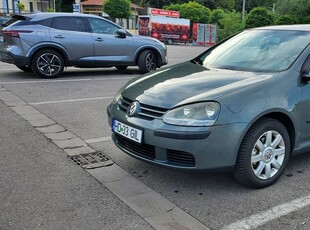 Volkswagen Golf 1.6 FSI Trendline