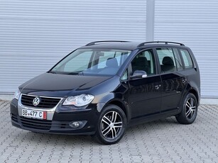 Volkswagen Touran 1.4 TSI Highline