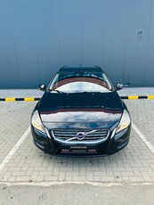 Volvo V60 D2