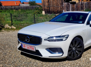 Volvo V60 T6 Recharge Plug-In Hybrid AWD 341CP