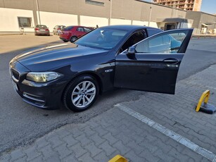 BMW Seria 5 520d xDrive AT