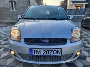 Ford fiesta 1,3 2007 înmatriculată RO