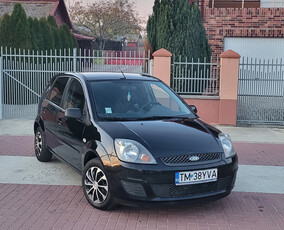 ford fiesta model facelift 1,3 benzina an 2008 euro 4 unic propietar in tata fiscal pe loc