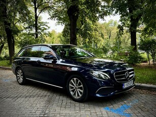 Mercedes-Benz E 220 d T 9G-TRONIC Avantgarde