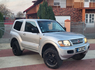 Mitsubishi pajero an 2001 motor 3200 Diesel 165 cp