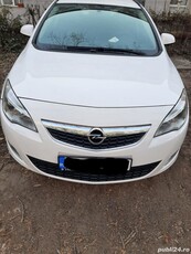 Opel Astra J 2012