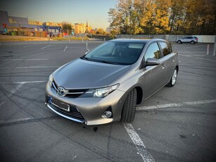 Toyota Auris 1.8 VVT-i Hybrid Automatik Life Plus