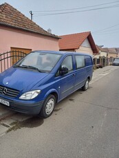 Vând Mercedes vito