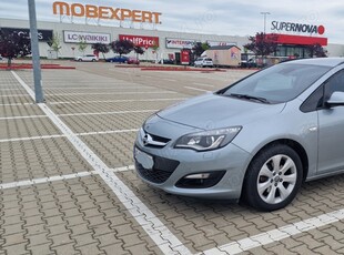 Vând Opel Astra J 2015