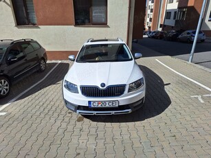 Vand Skoda Octavia Scout sau schimb cu Dacia Duster 2