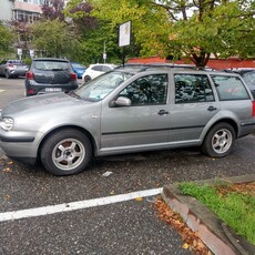 vind vw golf 4,an 2003,benzina,1,4 16v,cutie cu 5 trepte+1