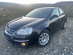 Volkswagen Jetta 1.4 TSI DSG Comfortline