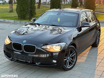 BMW Seria 1 118d Aut. Sport Line