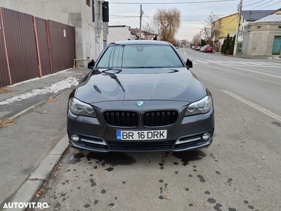 BMW Seria 5 525d xDrive AT