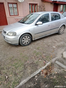 Disponibil Opel Astra 2002