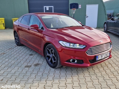 Ford Mondeo 2.0 TDCi Powershift AWD Titanium