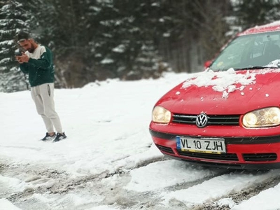 Golf 4,an 2000,1,4 benzina