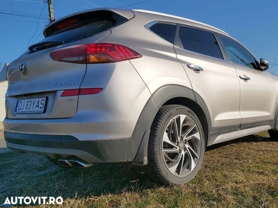 Hyundai Tucson 2.0 CRDI 4WD 6AT Premium+