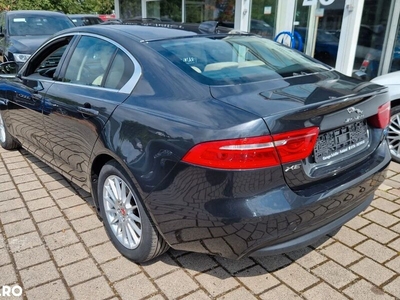 Jaguar XE Jaguar XE PURE 2