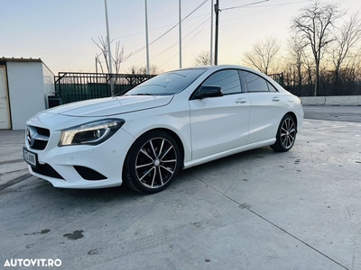 Mercedes-Benz CLA 180 7G-DCT