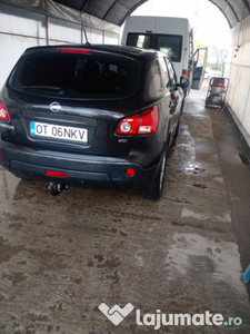 Nissan Qashqai masina