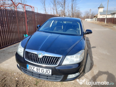 Vând urgent Skoda Octavia