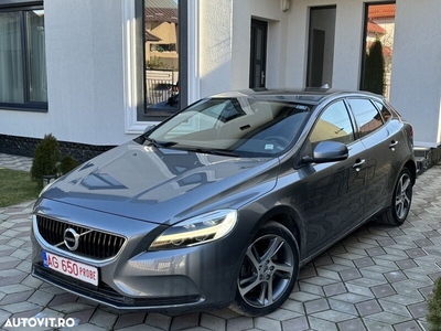 Volvo V40 Dotari: Audio si tehnologie: �