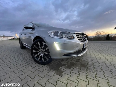 Volvo XC 60 D5 AWD Geartronic Momentum